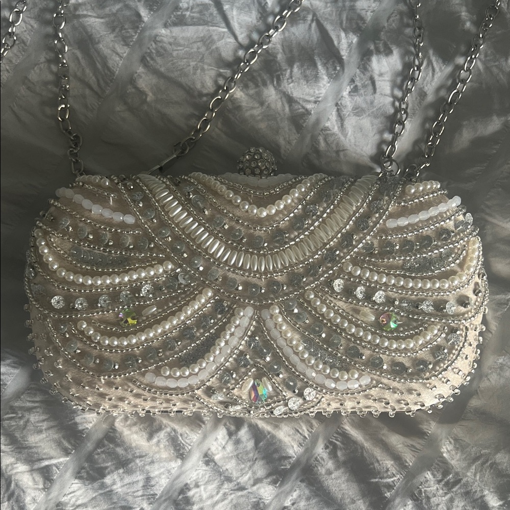 Elegant Pearl and Crystal Clutch